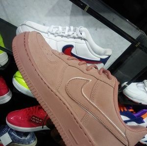 Meet your Posher, Mauria